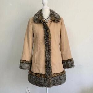 Model Off-Duty, Bella Hadid Style, Classic Chic, Edgy Basics, Rebel, Avant Garde